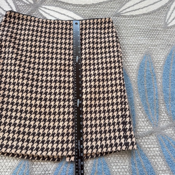 Talbots Women’s‎ Wool Houndstooth Pencil Skirt Size 12 Brown/Tan - Picture 7 of 8